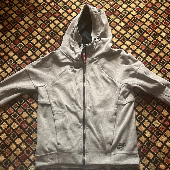 Nike Tech Fleece Zip Up - Picture 1 of 4